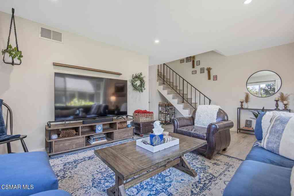 Condo For Sale - 2647 La Paloma Circle<br/> Thousand Oaks, CA 91360