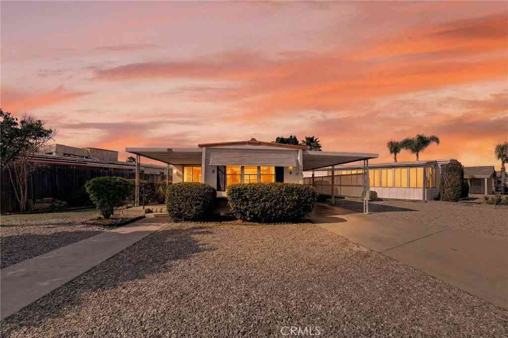 Homes For Rent - 893 S Palm Avenue<br/> Riverside County, Hemet, CA 92543