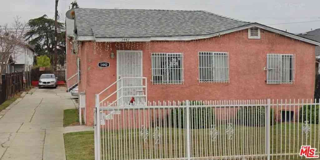 Homes For Sale - 1440 W 84th Place<br/> Los Angeles County, Los Angeles, CA 90047