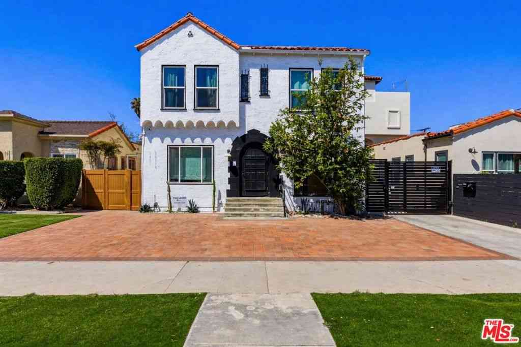 Condo For Rent - 3429 Edgehill Drive #1<br/> Los Angeles, CA 90018
