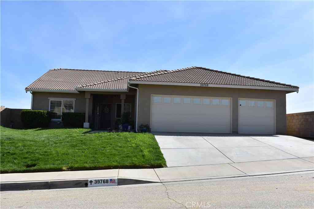Homes For Sale - 39768 Registry<br/> Los Angeles County, Palmdale, CA 93551