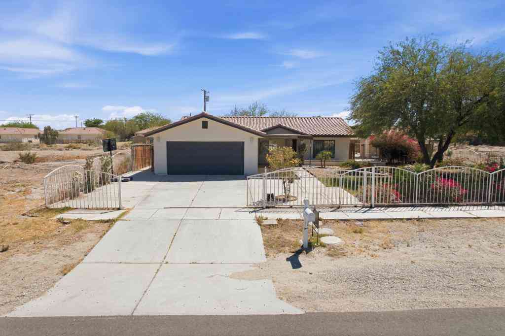 Homes For Sale - 1341 Nile Drive<br/> Imperial County, Thermal, CA 92274