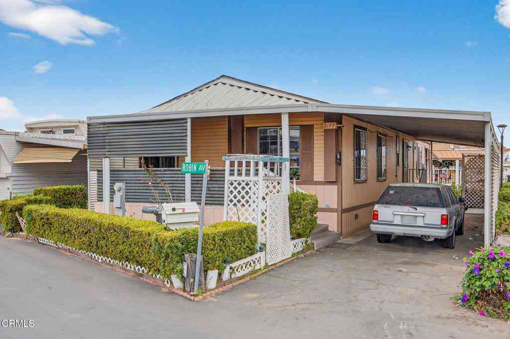 Mobile Home For Sale - 2177 Robin Avenue #2177A<br/> Oxnard, CA 93033