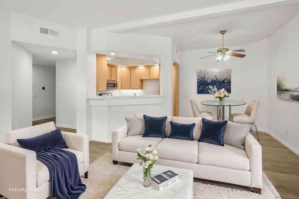 Condo For Sale - 11335 Provencal Pl<br/> San Diego County, San Diego, CA 92128