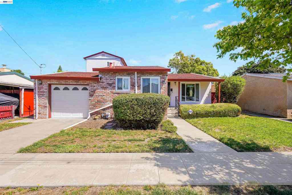 Homes For Sale - 26462 Stanwood Ave<br/> Alameda County, Hayward, CA 94544