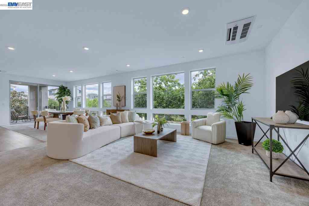 Condo For Sale - 5700 Central Pkwy #202<br/> Dublin, CA 94568