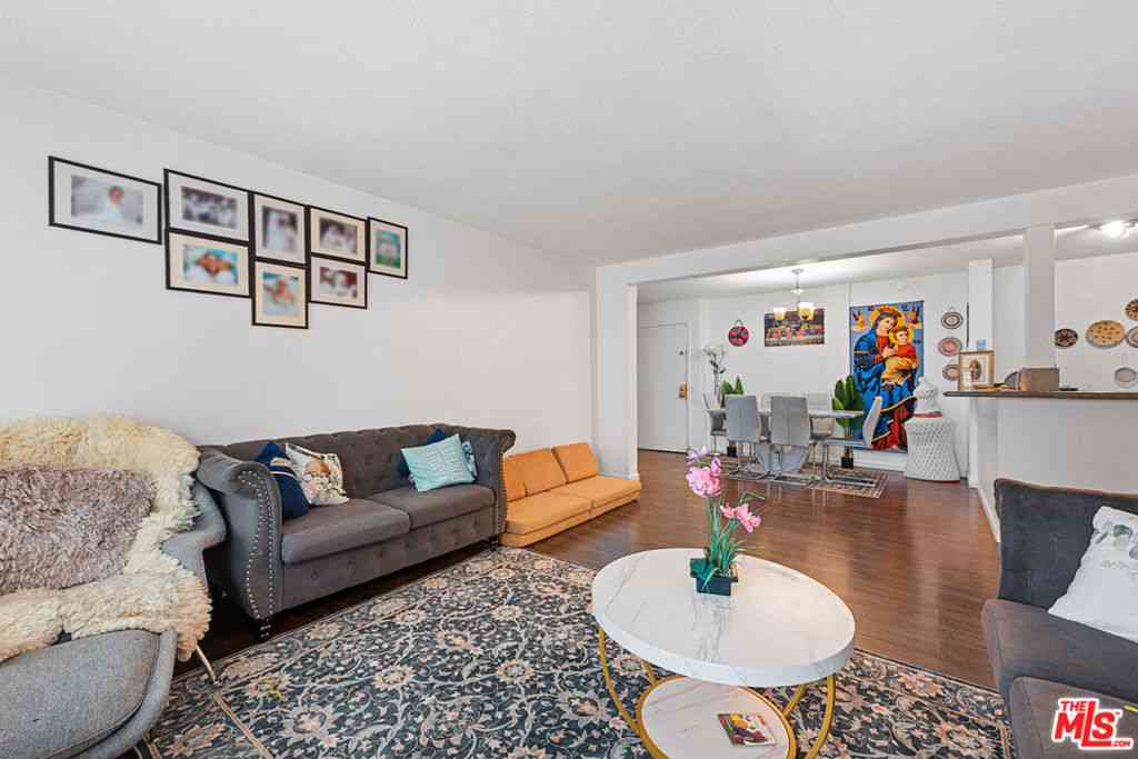 Condo For Sale - 550 W Regent Street #124<br/> Inglewood, CA 90301