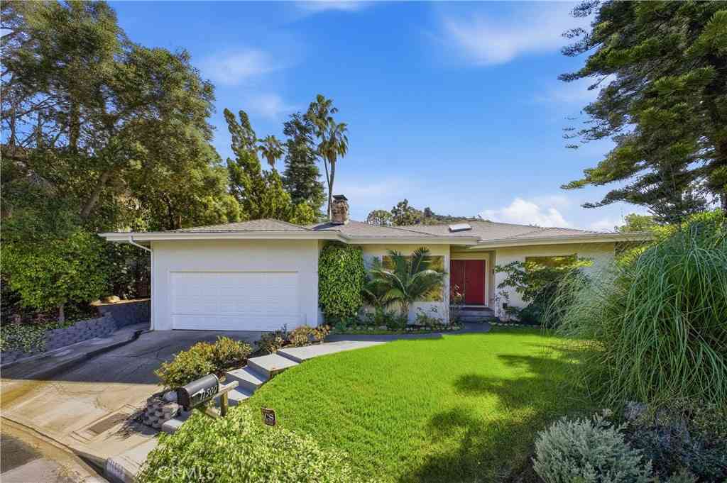 Homes For Sale - 11500 Dona Cecilia<br/> Los Angeles County, Studio City, CA 91604