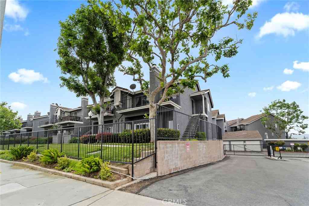 Condo For Sale - 740 E San Bernardino Road #2<br/> Covina, CA 91723