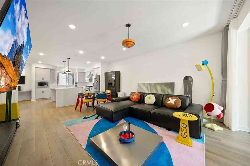 Townhouse For Sale - 4323 Jasmine Ln<br/> Arcadia, CA 91006