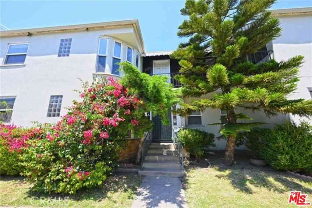Condo For Rent - 11061 Ohio Avenue #1<br/> Los Angeles, CA 90025