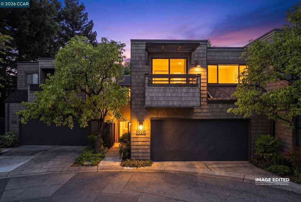 Townhouse For Sale - 1924 Aspenridge Ct<br/> Walnut Creek, CA 94597