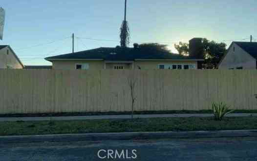 Homes For Sale - 12208 Compton<br/> Los Angeles County, Los Angeles, CA 90059