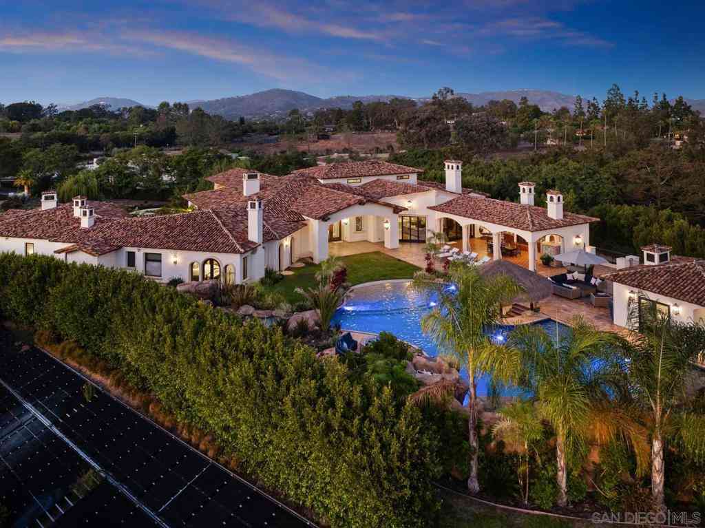 Homes For Sale - 7029 Las Colinas<br/> San Diego County, Rancho Santa Fe, CA 92067