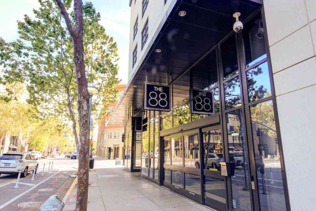 Condo For Sale - 88 E San Fernando Street #704<br/> San Jose, CA 95113