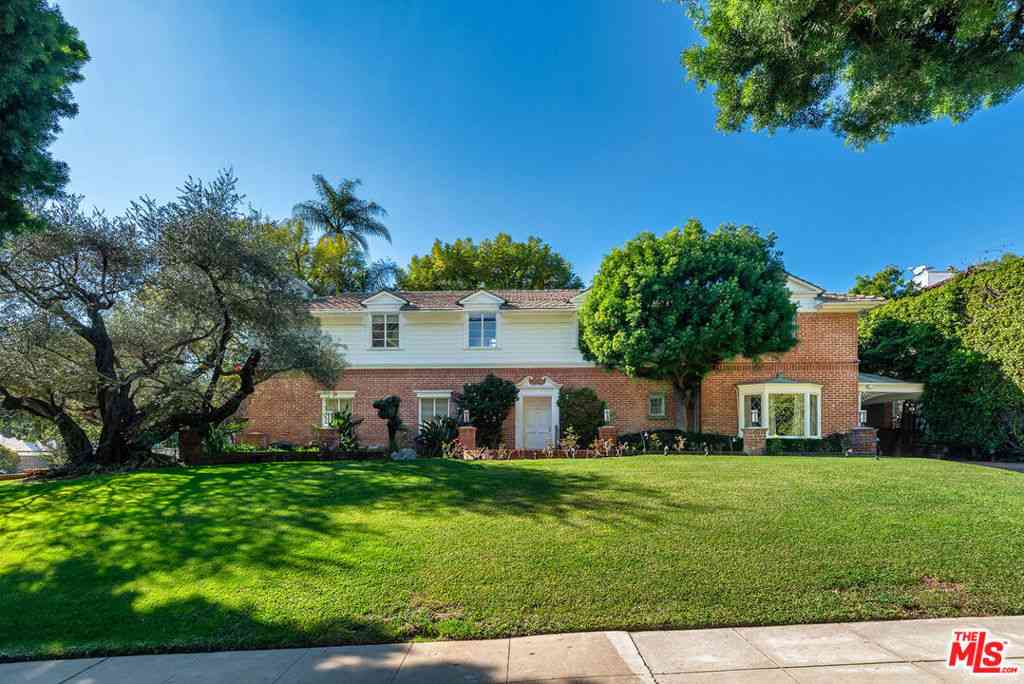 Homes For Sale - 701 N Arden Drive<br/> Los Angeles County, Beverly Hills, CA 90210