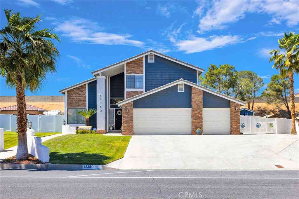 Homes For Sale - 13380 Hidden Valley Rd<br/> San Bernardino County, Victorville, CA 92395