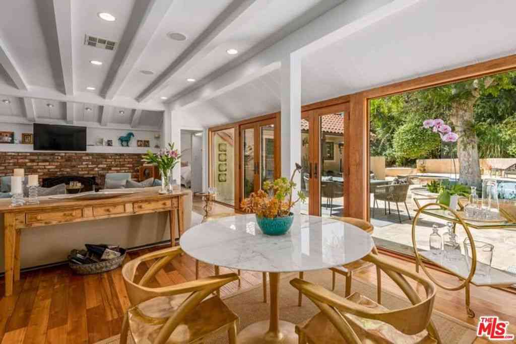 Homes For Rent - 9545 Dalegrove Drive<br/> Los Angeles County, Beverly Hills, CA 90210