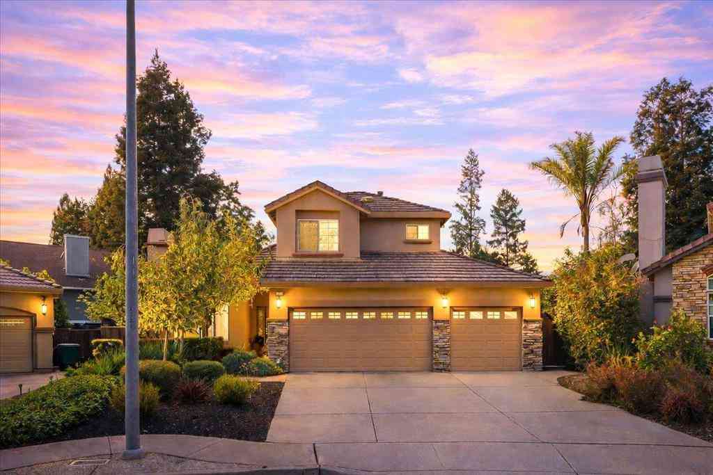 Homes For Sale - 17115 Rosemary Circle<br/> Santa Clara County, Morgan Hill, CA 95037