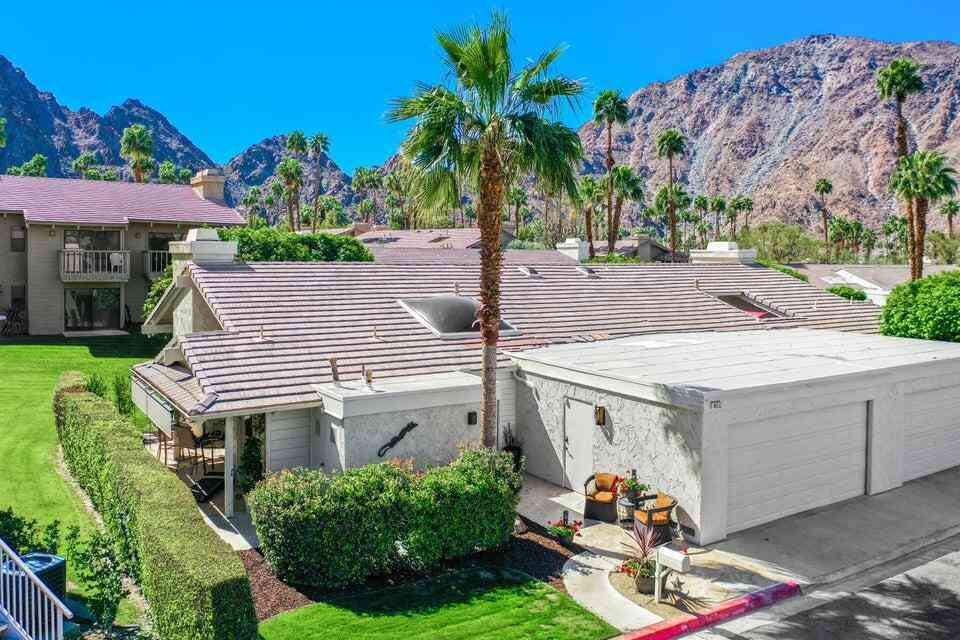 Condo For Sale - 46552 Arapahoe Circle<br/> Indian Wells, CA 92210