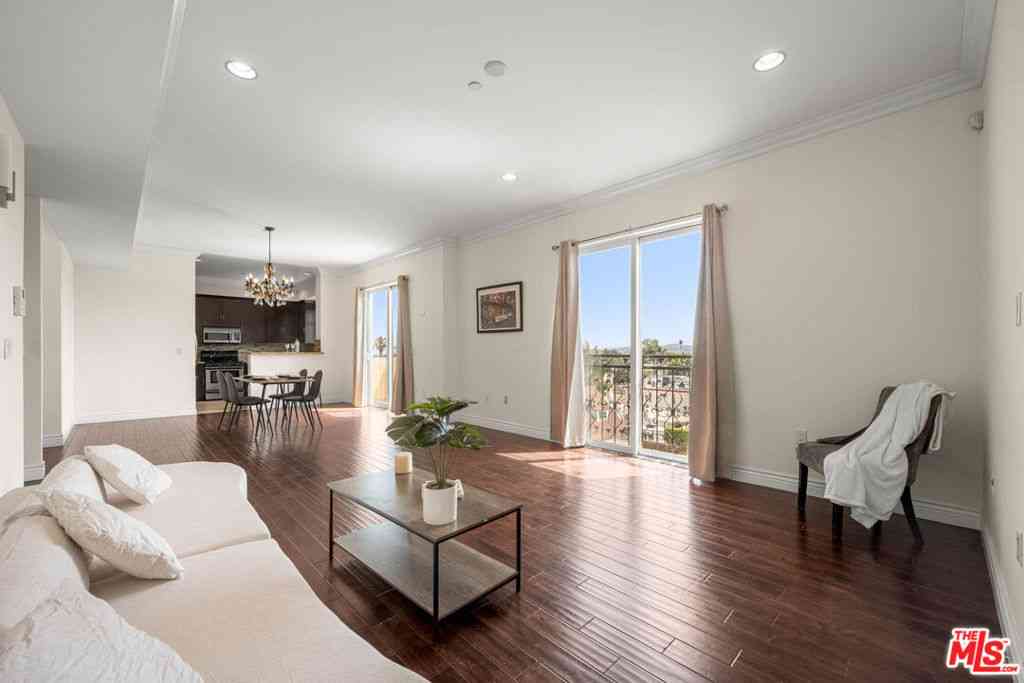 Condo For Sale - 9049 Alcott Street #401<br/> Los Angeles, CA 90035
