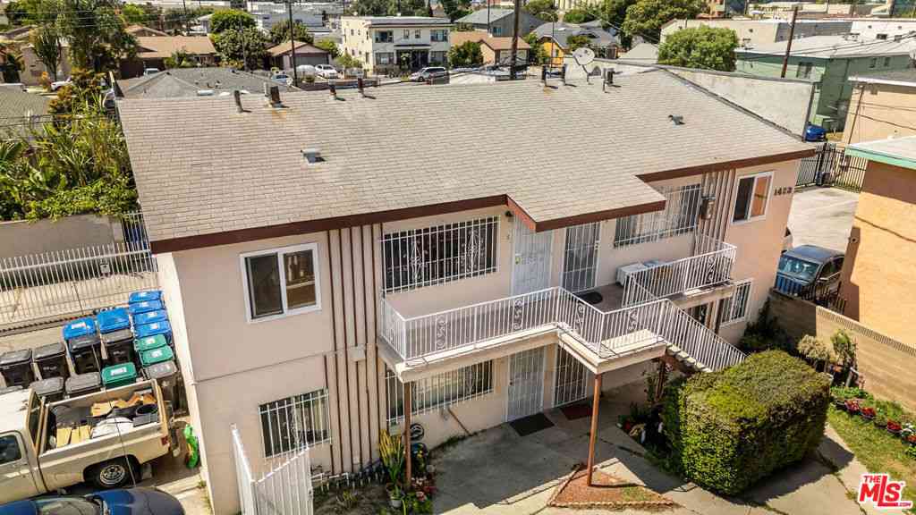 Condo For Rent - 1423 Martin Luther King Jr Avenue #3<br/> Los Angeles County, Long Beach, CA 90813