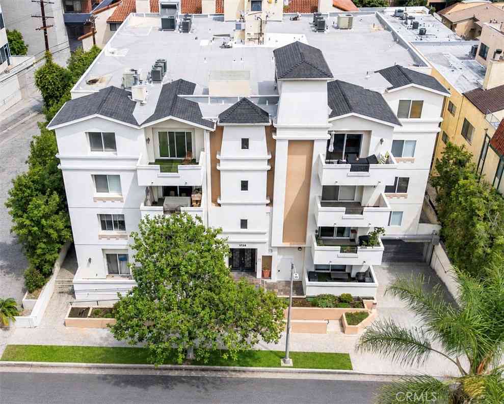 Condo For Sale - 1726 S Bentley Avenue #403<br/> Los Angeles, CA 90025