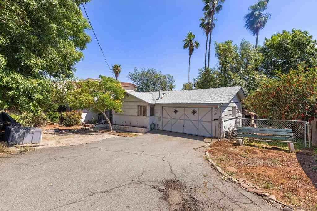 Homes For Sale - 9361 Hollyhock Rd<br/> San Diego County, Spring Valley, CA 91977