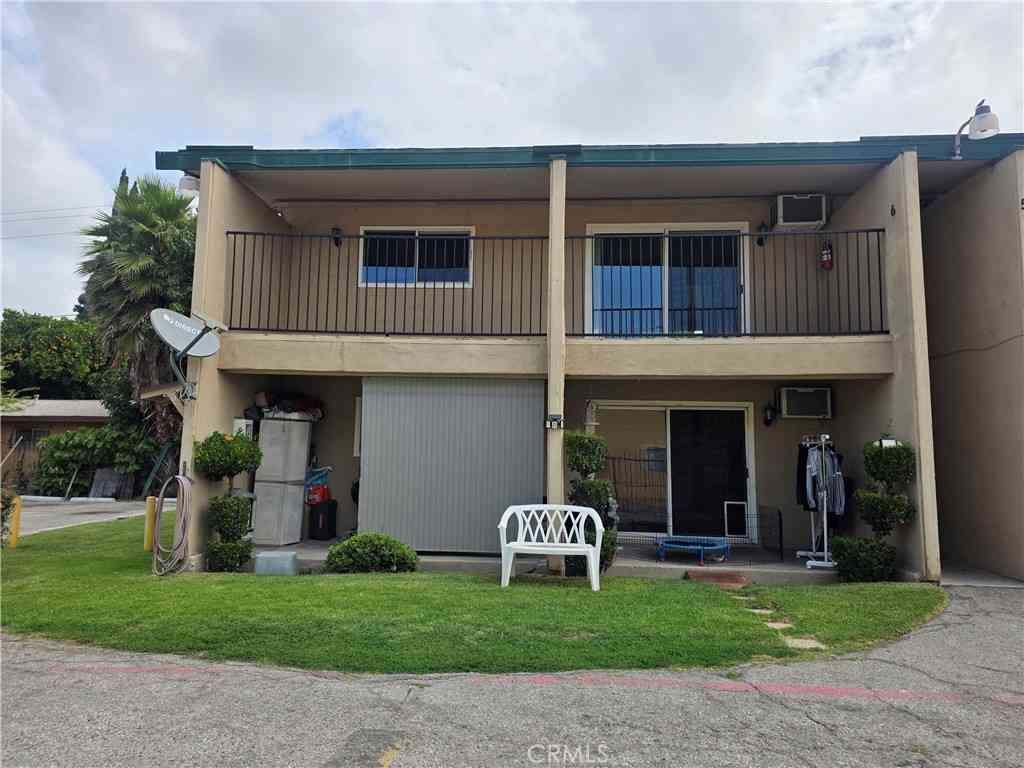 Apartment For Rent - 2642 Maxon Road #6<br/> Los Angeles County, El Monte, CA 91732