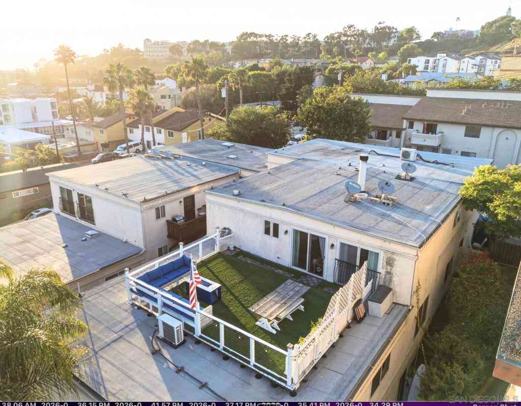Condo For Sale - Residential<br/> San Diego County, San Diego, CA 92110