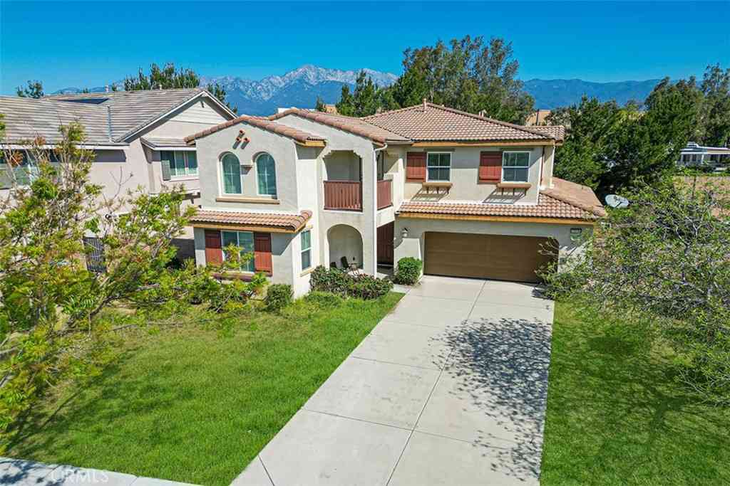 Homes For Sale - 12936 Canopy Court<br/> San Bernardino County, Rancho Cucamonga, CA 91739