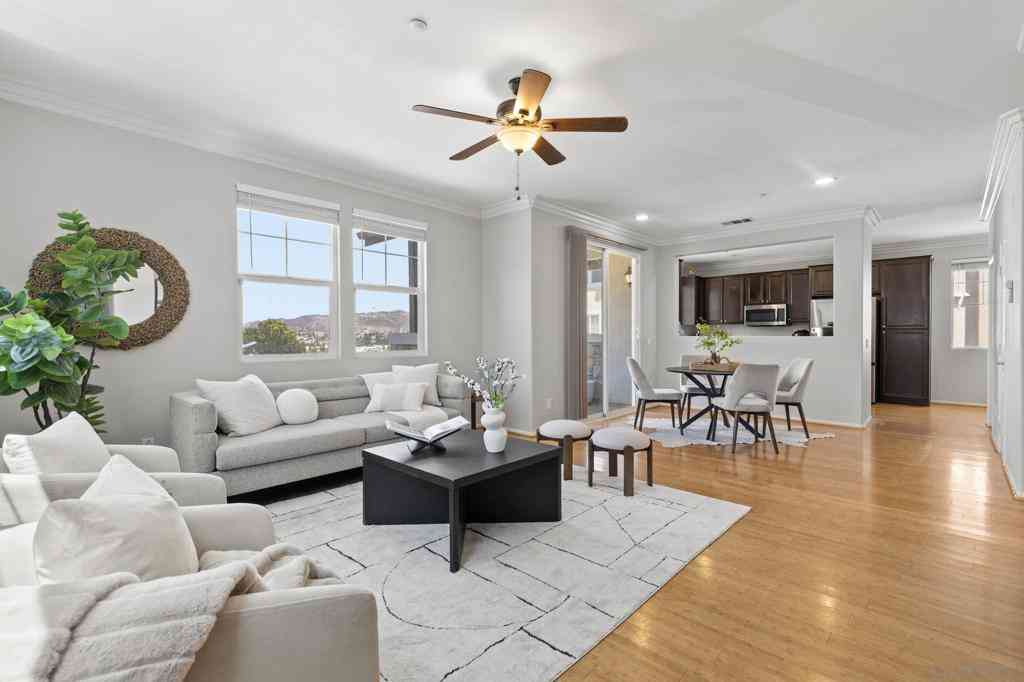 Condo For Sale - 1015 Iron Wheel St<br/> Santee, CA 92071