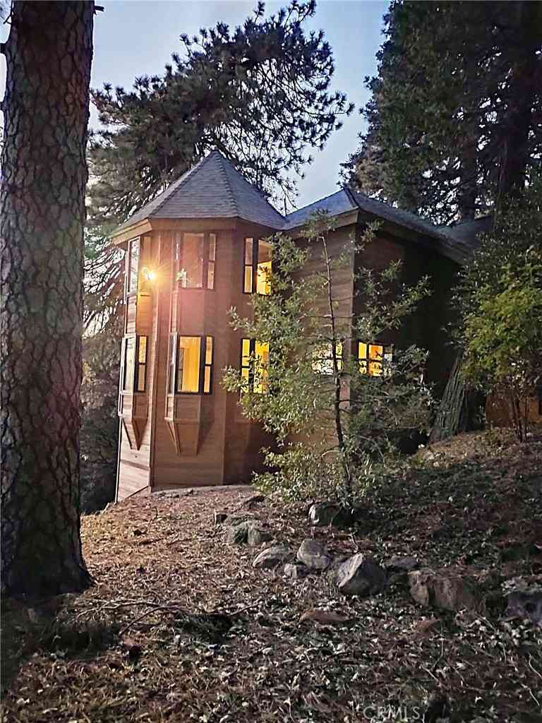 Homes For Sale - 21425 Sawpit Canyon Road<br/> San Bernardino County, Cedarpines Park, CA 92322