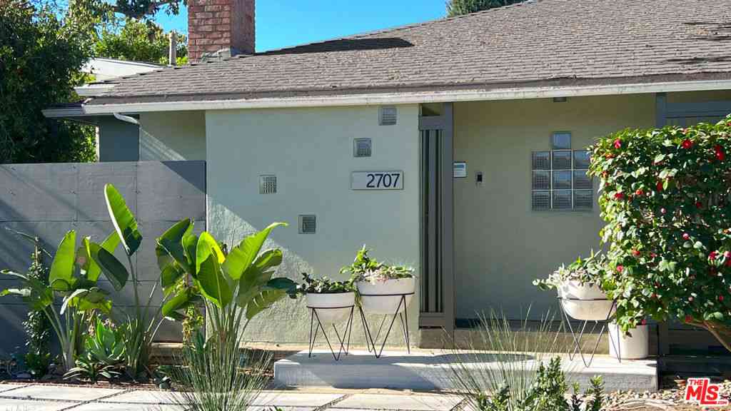 Homes For Rent - 2707 Westwood Boulevard<br/> Los Angeles County, Los Angeles, CA 90064
