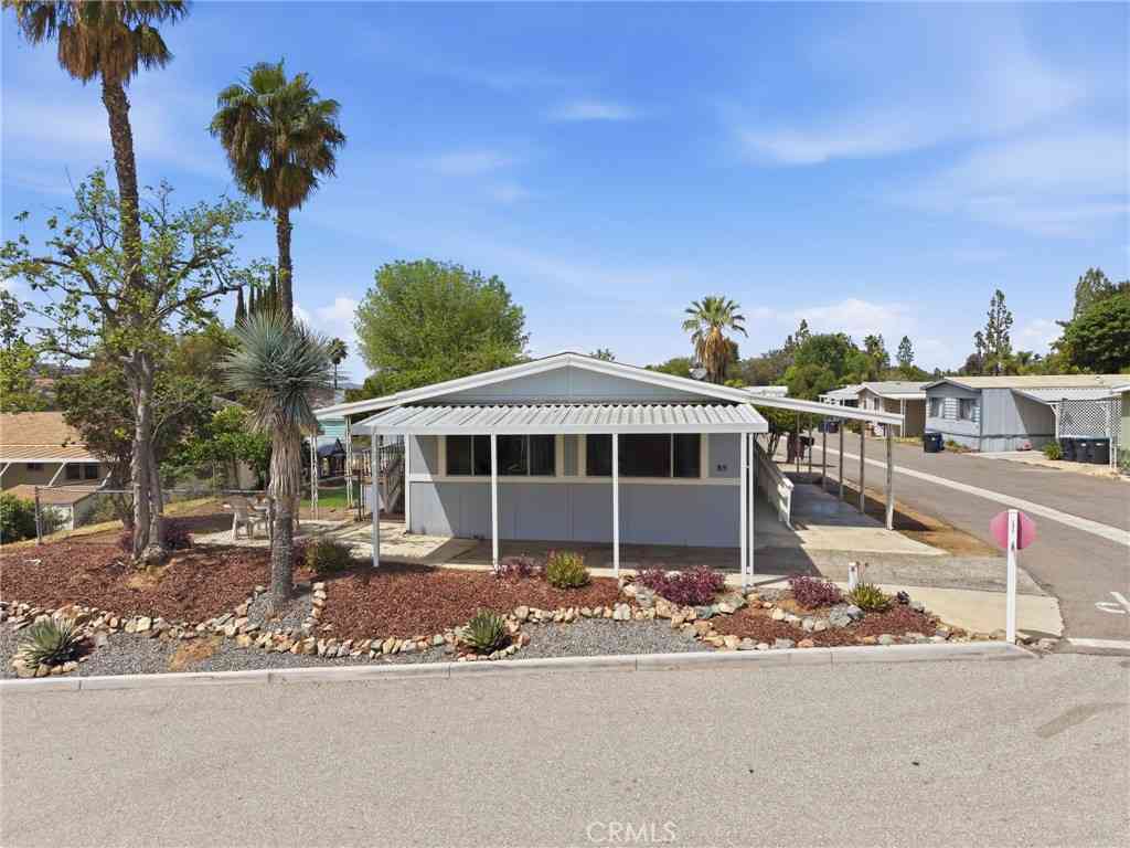 Mobile Home For Sale - 15181 Van Buren Boulevard #85<br/> Riverside County, Riverside, CA 92504