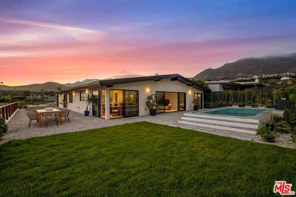 Homes For Sale - 3748 Seahorn Drive<br/> Los Angeles County, Malibu, CA 90265
