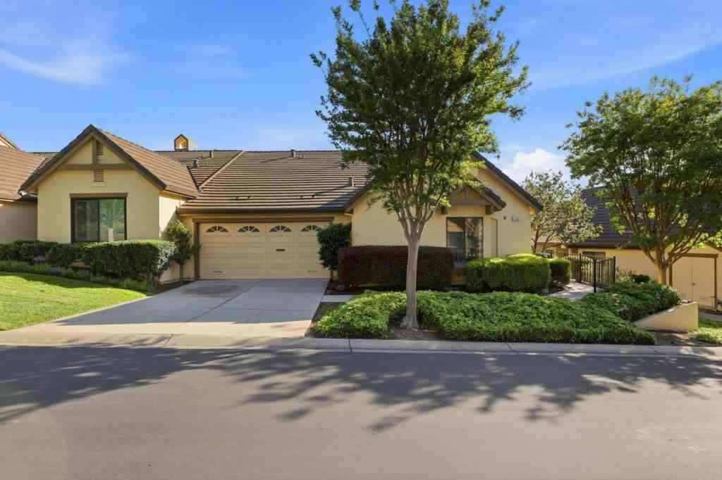 Condo For Sale - 7502 Deveron Court<br/> San Jose, CA 95135