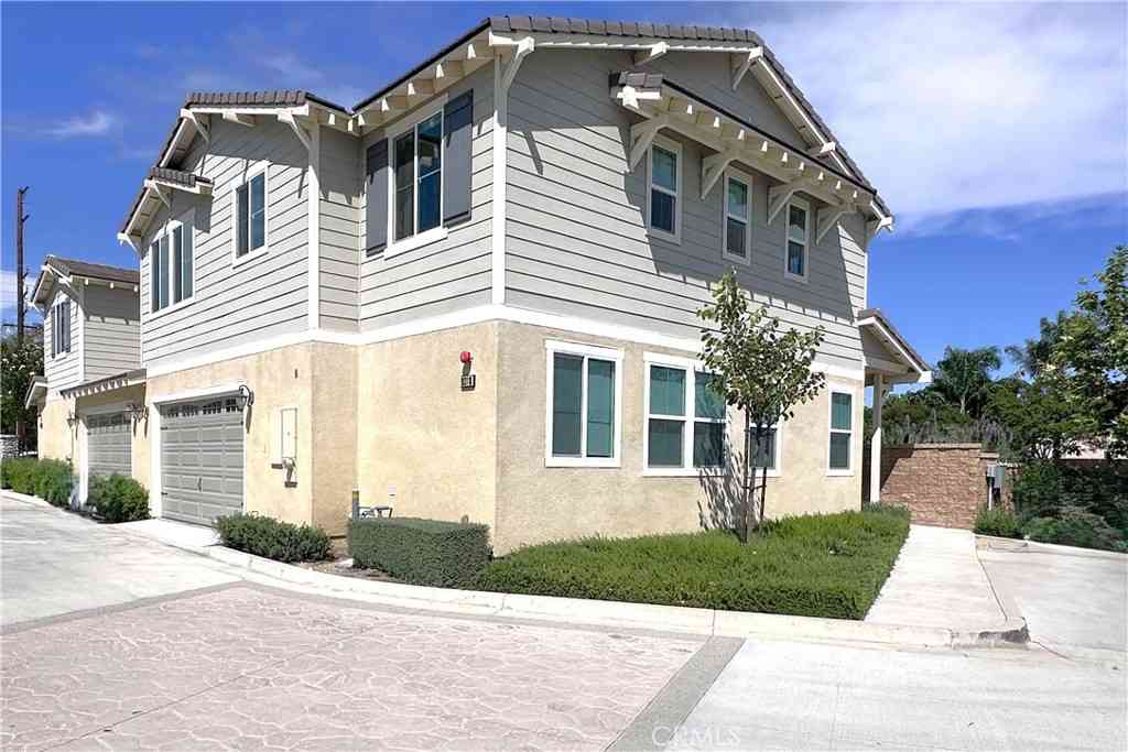 Homes For Sale - 9318 Hellman Avenue #4<br/> San Bernardino County, Rancho Cucamonga, CA 91730
