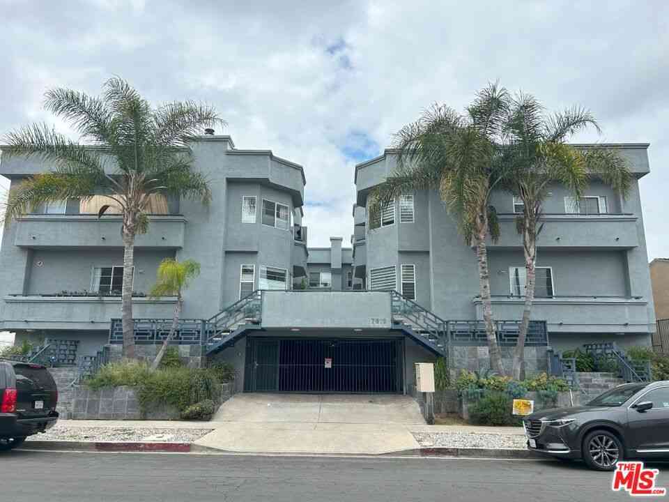 Condo For Rent - 7916 Blackburn Avenue #1<br/> Los Angeles County, Los Angeles, CA 90048