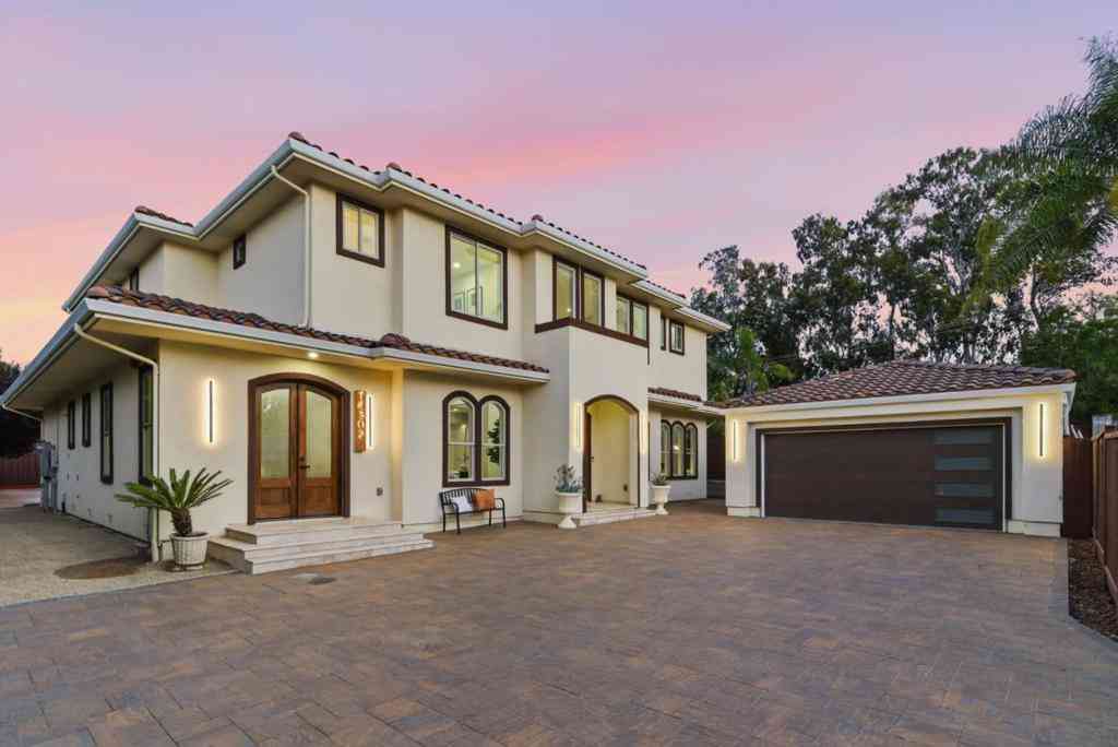 Homes For Sale - 14302 Lora Drive<br/> Santa Clara County, Los Gatos, CA 95032