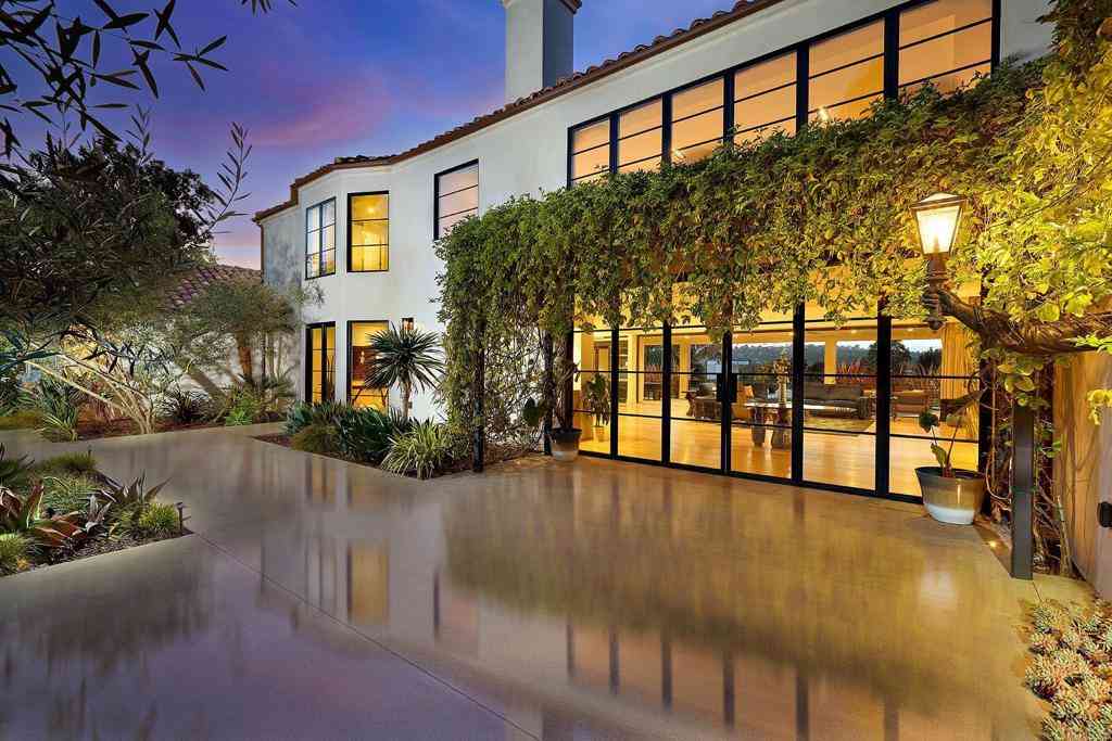 Homes For Sale - 4773 El Mirlo<br/> San Diego County, Rancho Santa Fe, CA 92067
