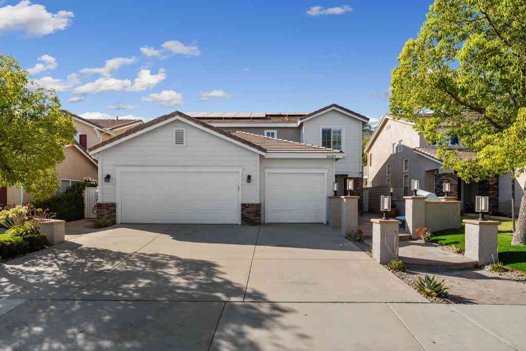 Homes For Sale - 26089 Salinger Lane<br/> Los Angeles County, Stevenson Ranch, CA 91381