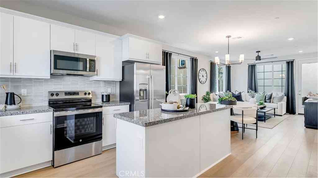 Condo For Sale - 1277 Galaxy Way<br/> San Bernardino County, Rialto, CA 92376