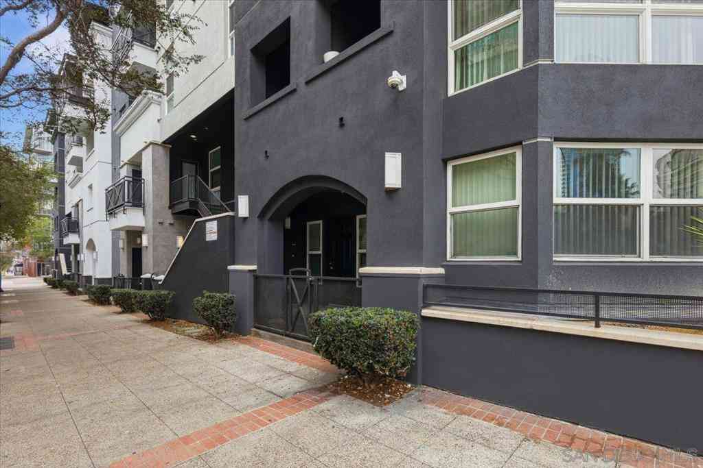 Condo For Sale - 525 11th Avenue #1108<br/> San Diego County, San Diego, CA 92101