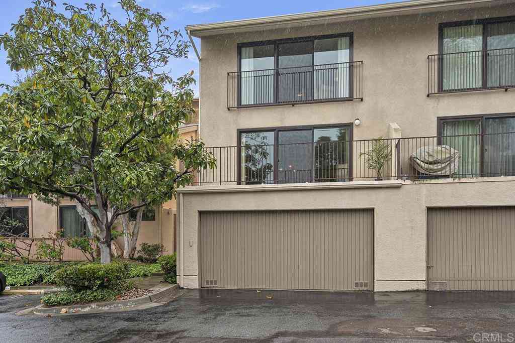 Condo For Sale - 4272 5th Ave<br/> San Diego County, San Diego, CA 92103