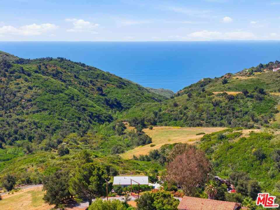 Homes For Sale - 3065 S S Foose Road<br/> Los Angeles County, Malibu, CA 90265
