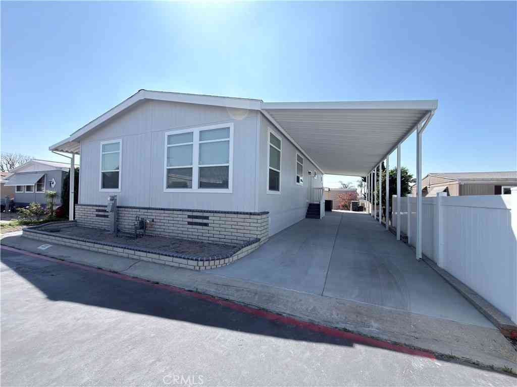 Mobile Home For Sale - 4400 Philadelphia Street #235<br/> San Bernardino County, Chino, CA 91710