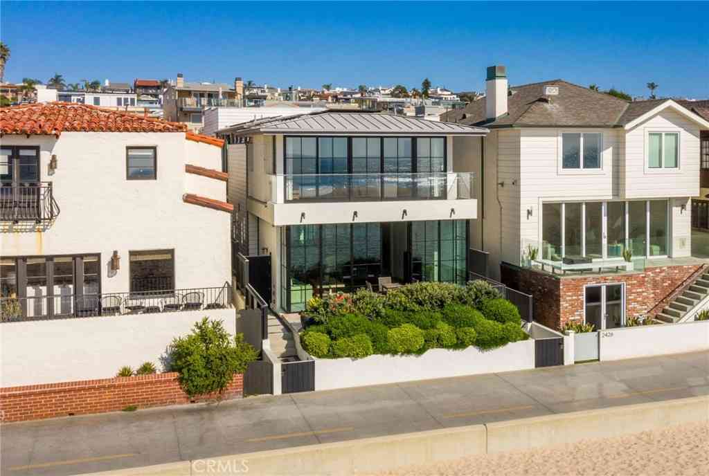 Homes For Sale - 2428 The Strand<br/> Hermosa Beach, CA 90254