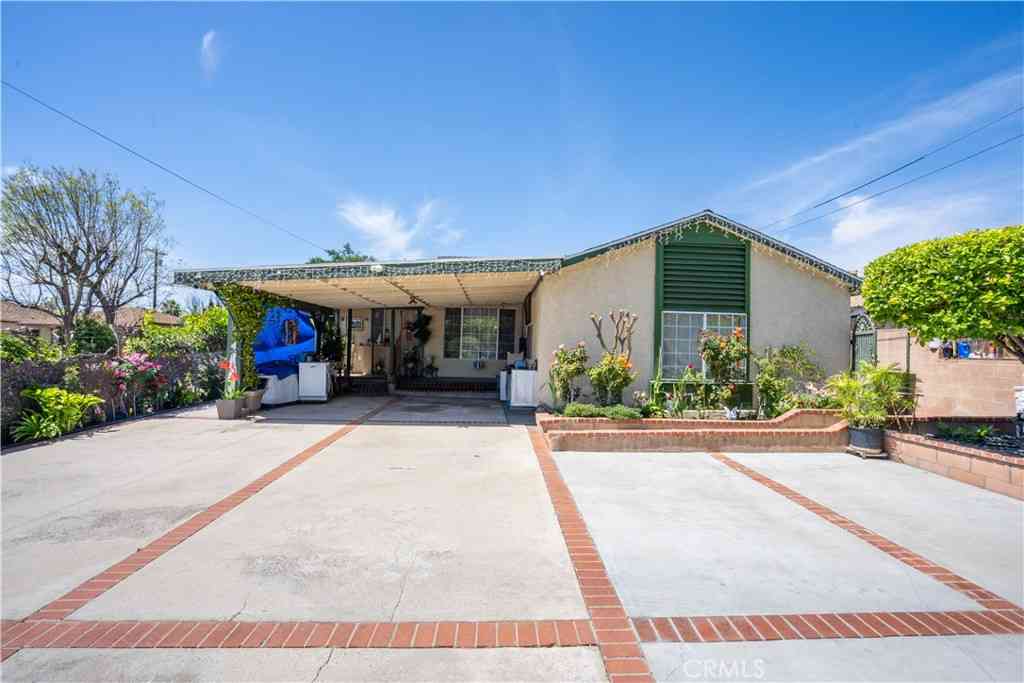 Homes For Sale - 12849 Montague<br/> Los Angeles County, Pacoima, CA 91331