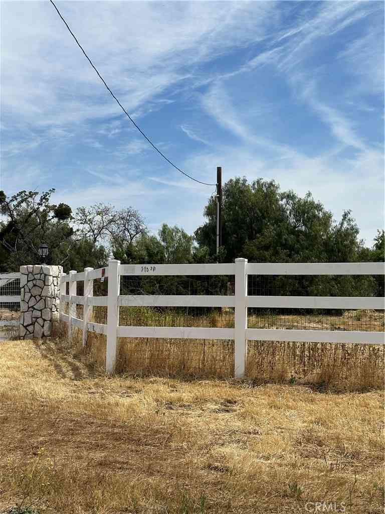 Mobile Home For Sale - 21520 Gold Valley<br/> Riverside County, Perris, CA 92570